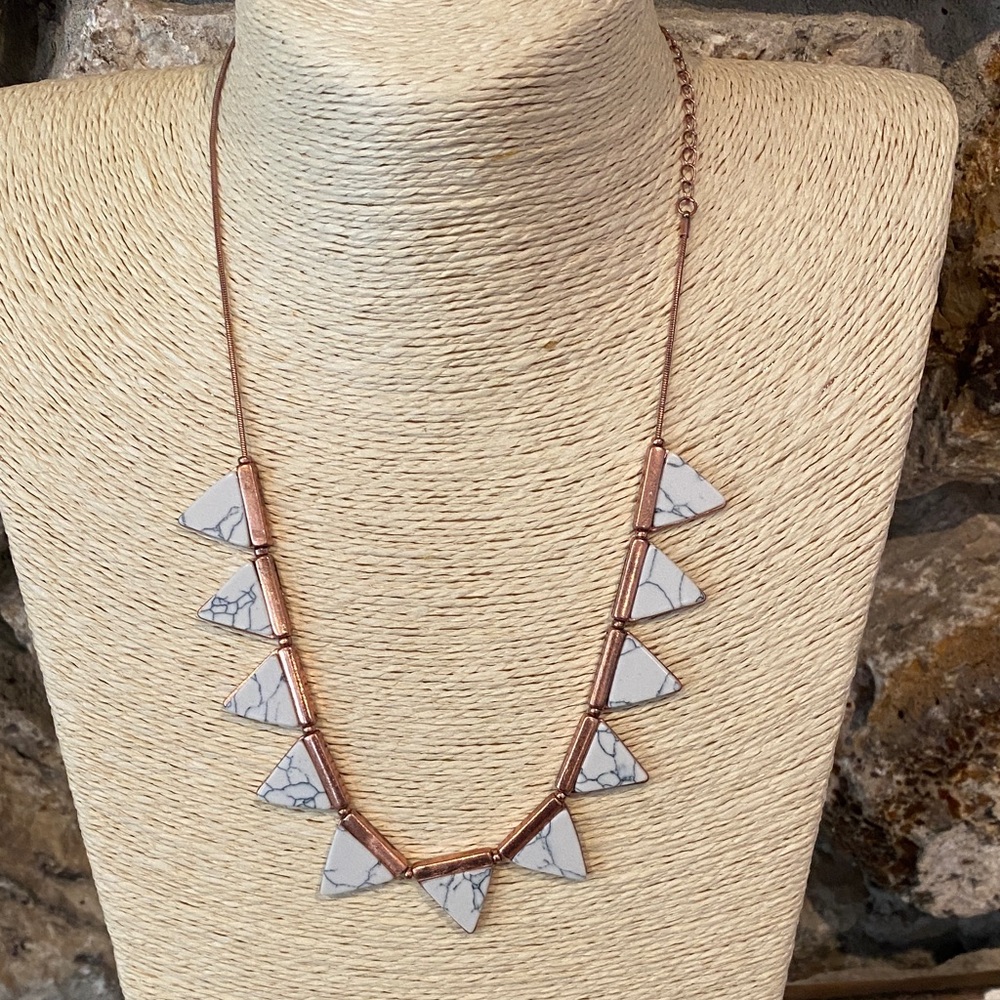 4/$10 Universal Thread Copper Tone Style Necklace